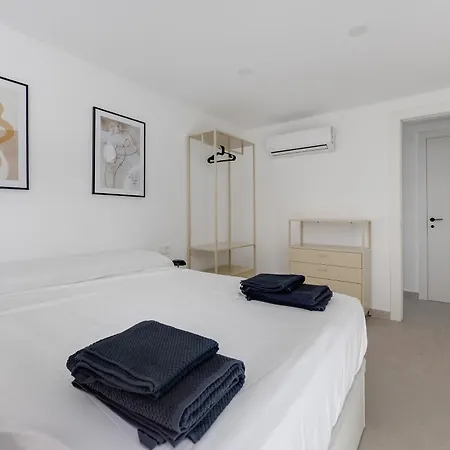 Apartment Blue Bay